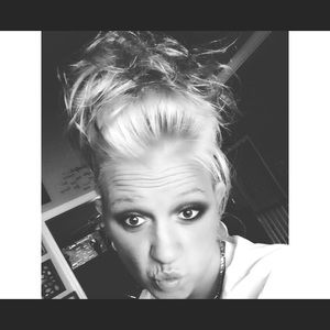 Meet your Posher, Heather